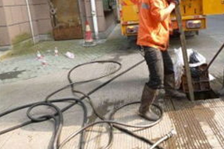 南京雨花台梅山化粪池清理抽粪报价,马桶堵塞维修,根管疏通